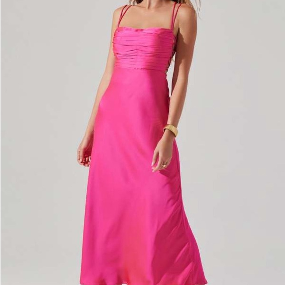 ASTR the Label Antila Midi Dress in Pink